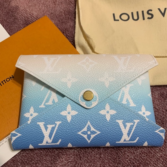 Louis Vuitton Handbags - Louis Vuitton Kirigami By the Pool